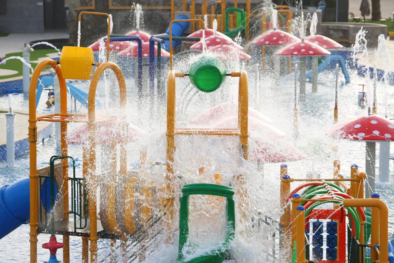 Amaaria Aquapark Resort Villas & Chalet Riyadh Ngoại thất bức ảnh